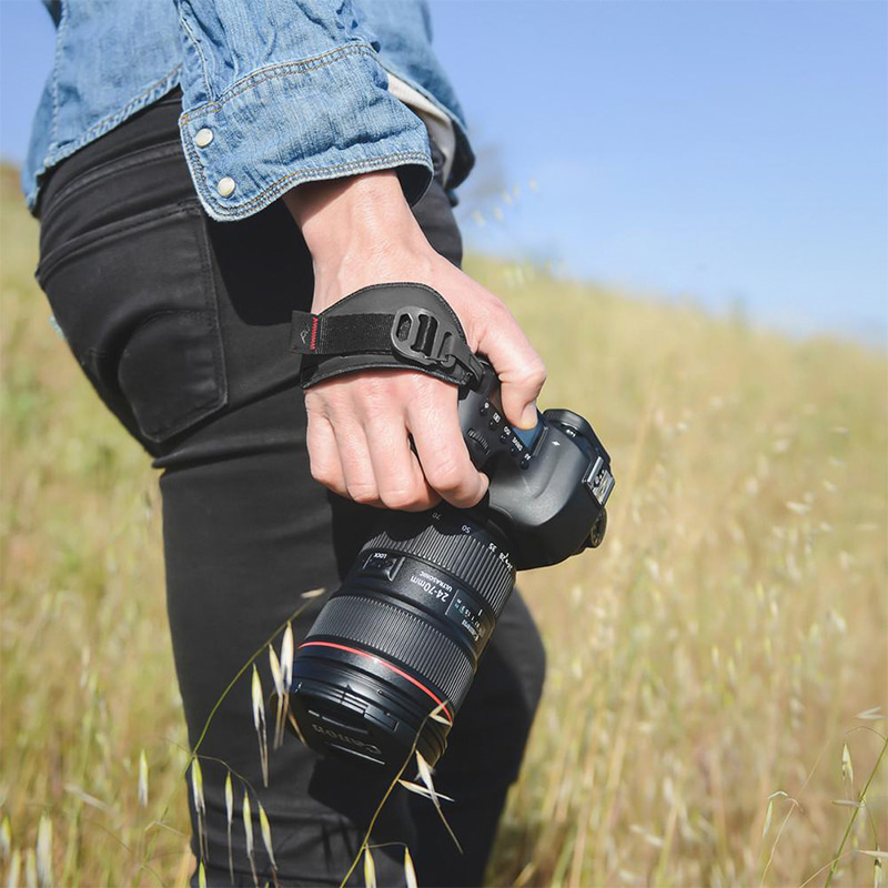 픽디자인 클러치 핸드스트랩