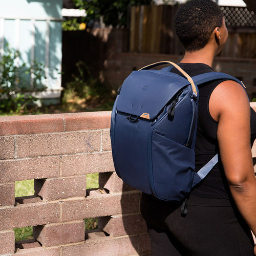 픽디자인 V2 백팩 20L 네이비