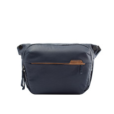 픽디자인 V2 슬링백 6L 네이비