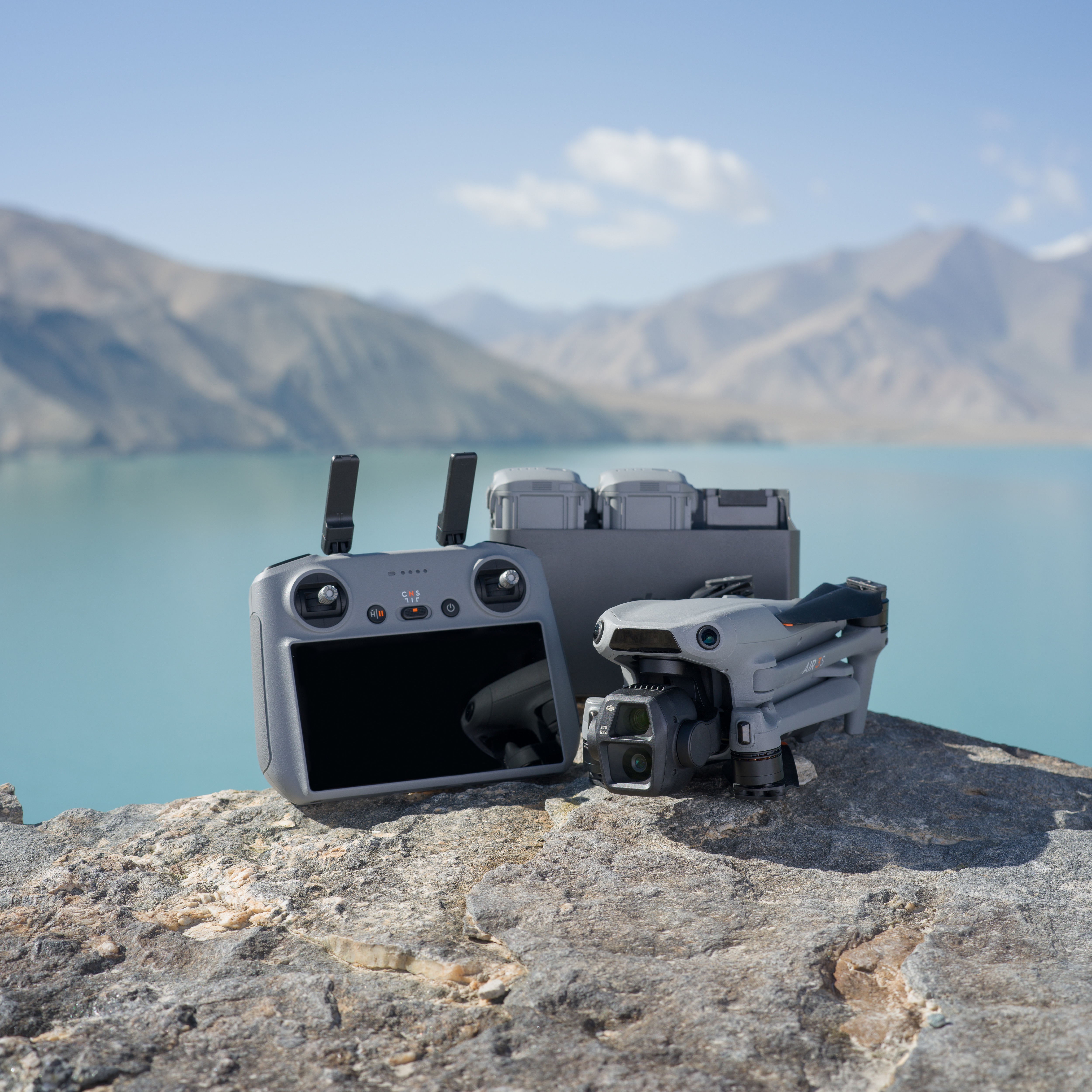 DJI Air 3S 플라이 모어 콤보 (DJI RC 2 포함)
