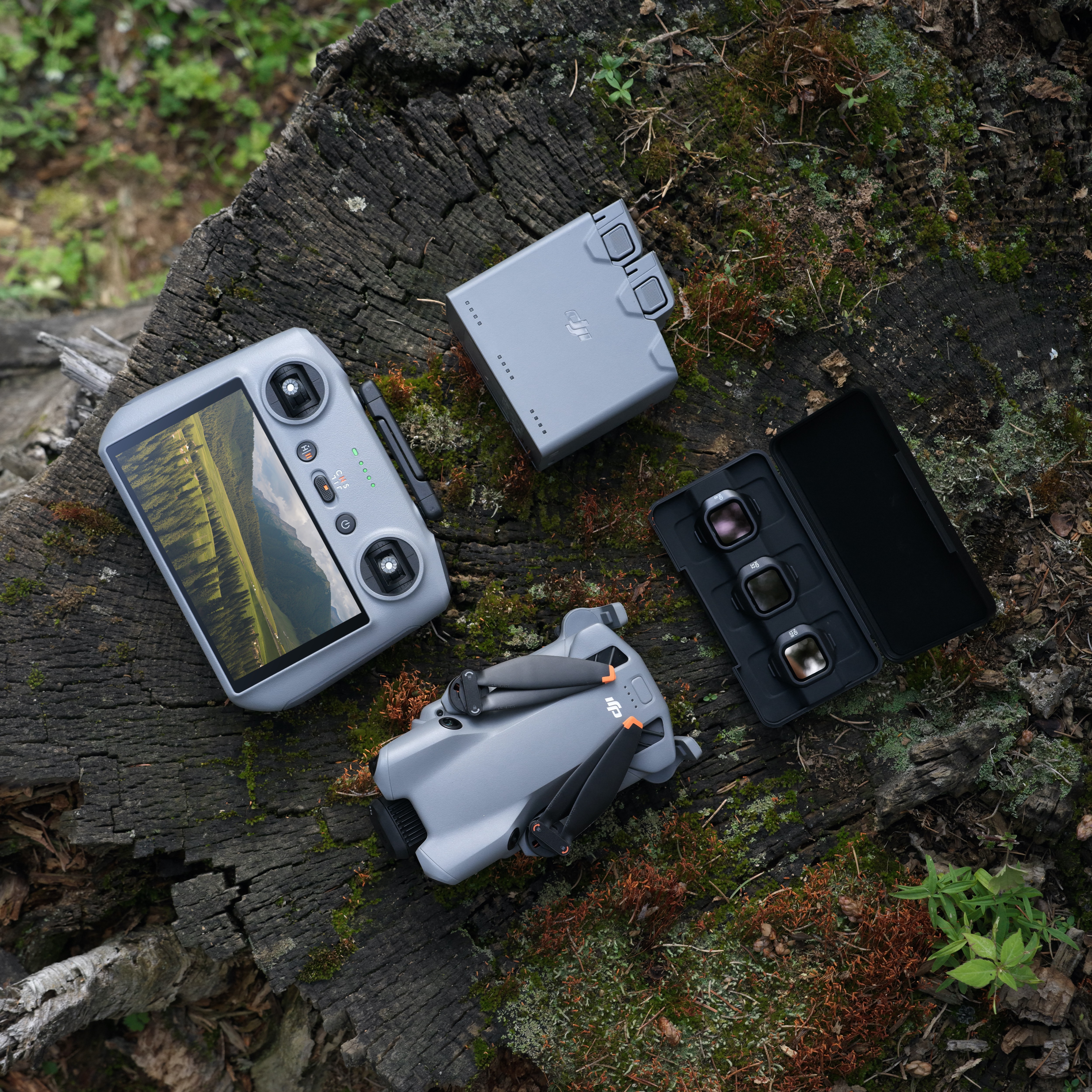 DJI Mini 5 Pro 플라이 모어 콤보 (DJI RC 2 포함)